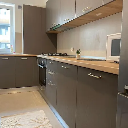 Qualisapartmentbv * Brasov