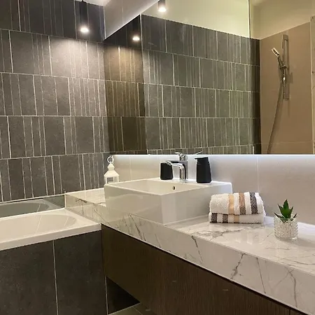Qualisapartmentbv Apartment Brasov