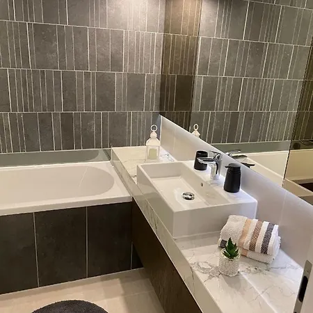 Qualisapartmentbv Apartment