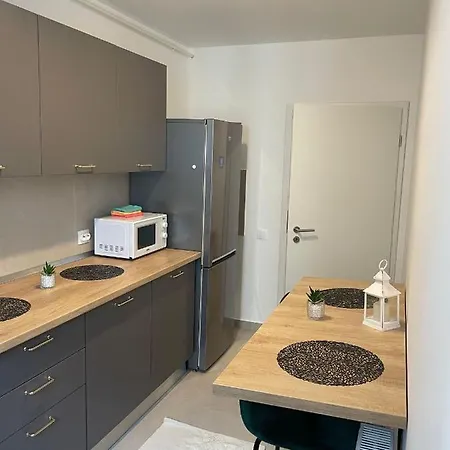 Qualisapartmentbv Apartment